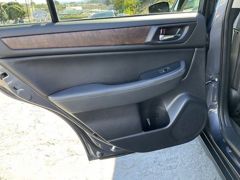 Used 2017 Subaru Outback 2.5i Limited image 32