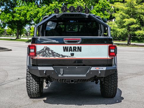 New 2026 Jeep Gladiator Rubicon w/ Steel Power Dome Hood Package AWD/4WD image 58