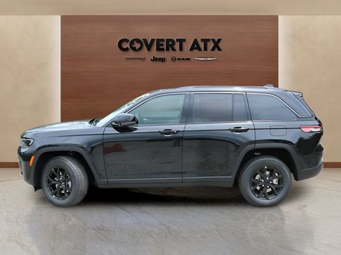 New 2026 Jeep Grand Cherokee 4WD image 2