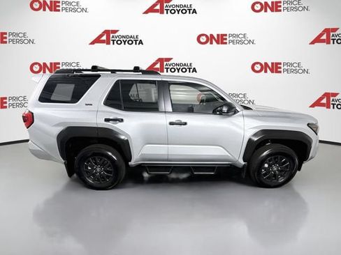 Certified 2025 Toyota 4Runner SR5 AWD/4WD image 9