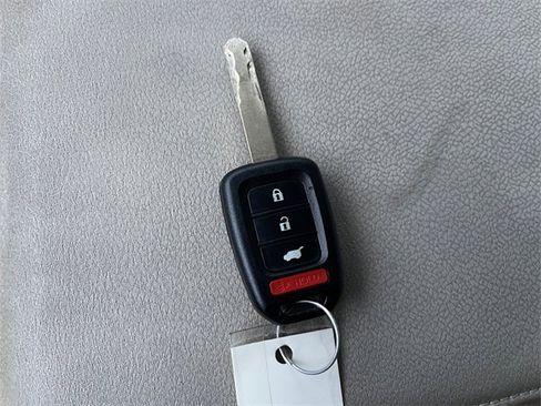 Used 2017 Honda CR-V LX image 18