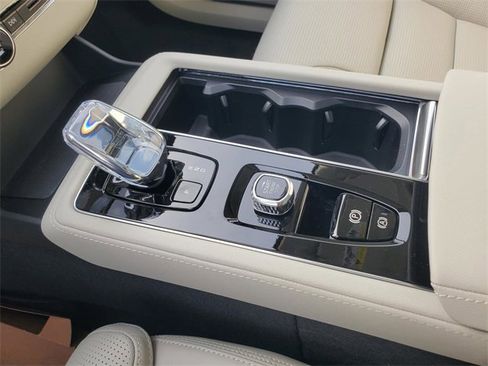 New 2026 Volvo XC90 T8 Ultra image 26