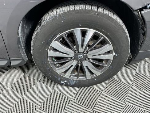 Used 2017 Nissan Pathfinder SL w/ SL Premium Package image 15