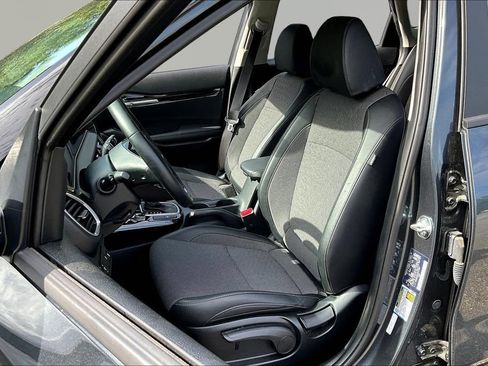 Used 2025 Kia Seltos S FWD image 22
