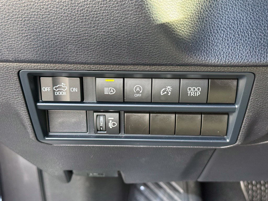 Used 2025 Toyota Tundra SR5 AWD/4WD image 21