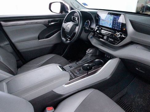 Used 2020 Toyota Highlander Limited Platinum image 21