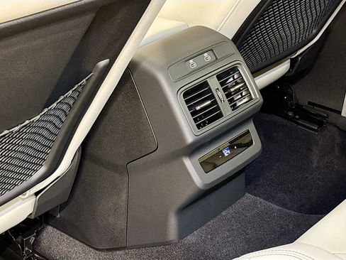 New 2025 Audi Q5 Premium Plus image 17