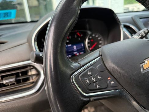 Used 2020 Chevrolet Equinox LT AWD/4WD image 19