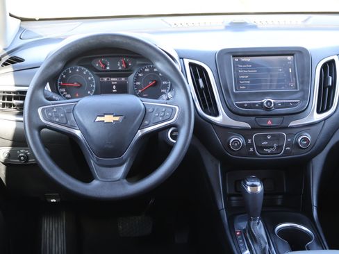 Used 2018 Chevrolet Equinox LT image 27