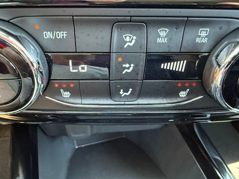 New 2026 Chevrolet Trax LT w/ Midnight Edition FWD image 25
