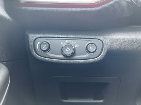 Certified 2023 Chevrolet TrailBlazer RS w/ Convenience Package image 19