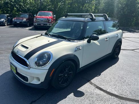 Used 2013 MINI Cooper Clubman S FWD image 3