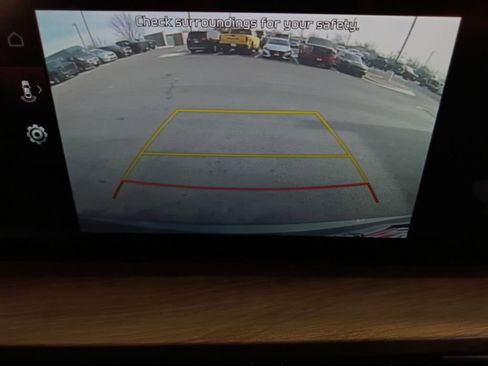 Used 2025 Kia Telluride AWD image 9