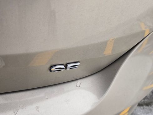 Used 2018 Ford Focus SE FWD image 11