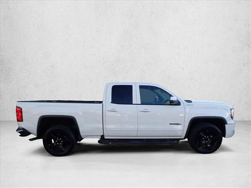 Used 2017 GMC Sierra 1500 SLE w/ SLE Value Package image 4