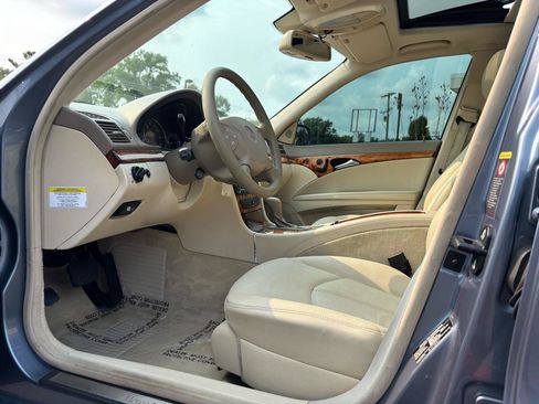 Used 2006 Mercedes-Benz E 350 4MATIC Sedan image 16