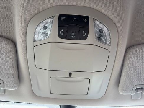 Used 2023 Chrysler Voyager LX FWD image 54