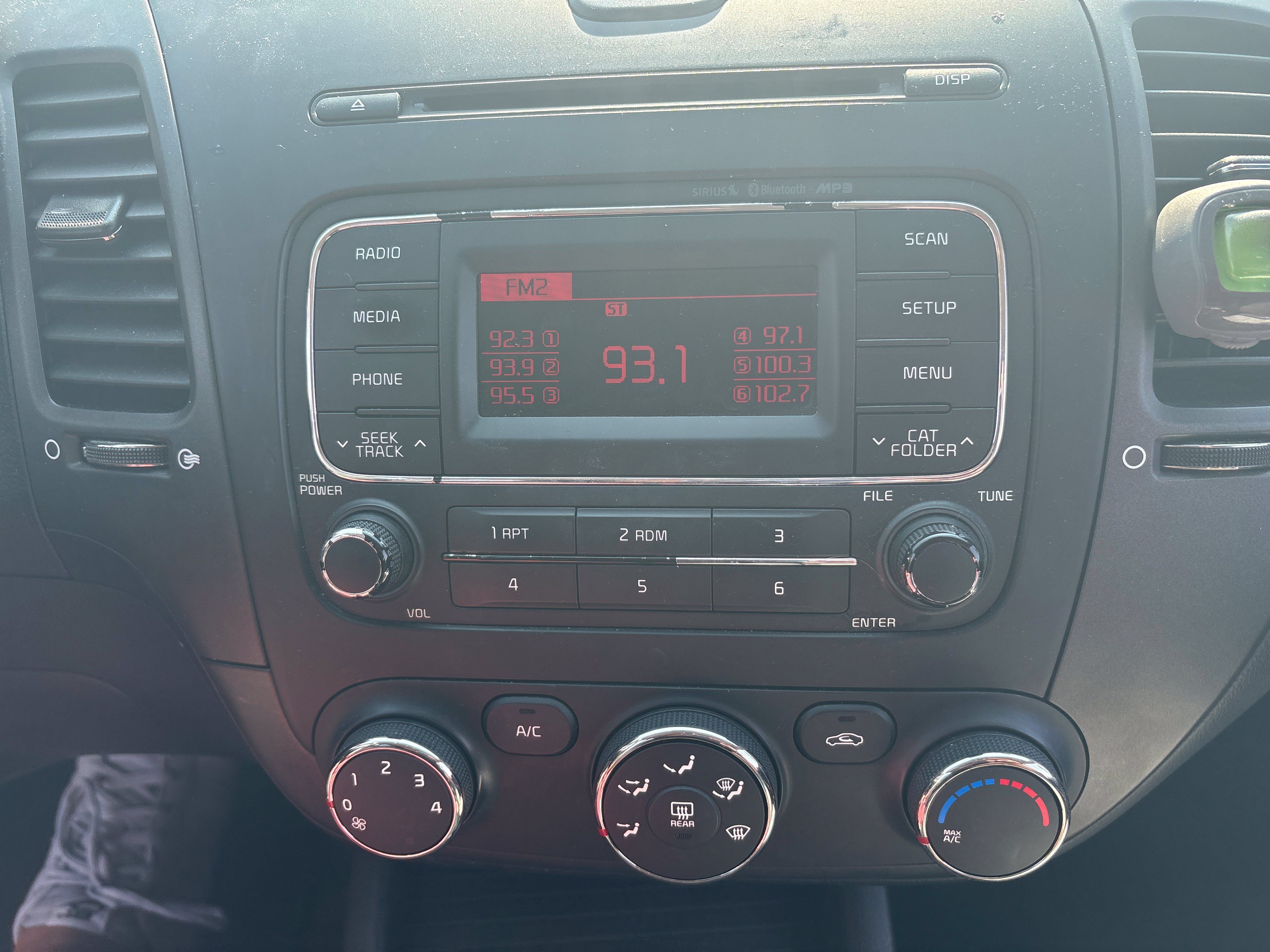 Used 2016 Kia Forte LX FWD image 3