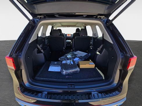 New 2026 Volkswagen Atlas Peak Edition AWD/4WD image 6