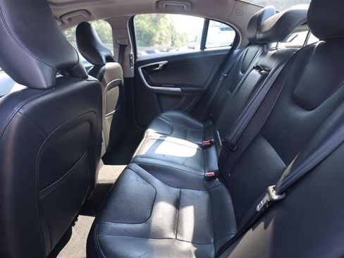 Used 2016 Volvo S60 T5 Premier w/ Convenience Package AWD/4WD image 13