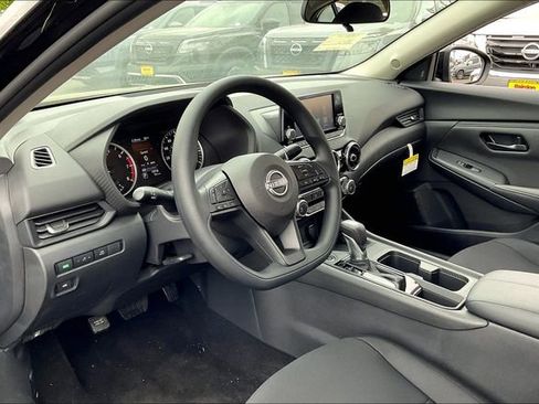 New 2025 Nissan Sentra S image 7