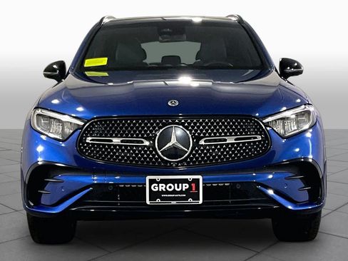 Used 2023 Mercedes-Benz GLC 300 4MATIC image 3