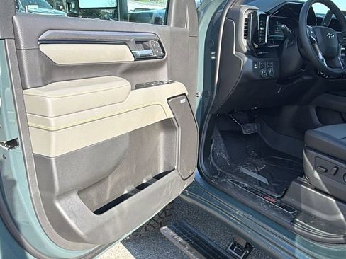 New 2026 Chevrolet Silverado 2500 ZR2 image 11