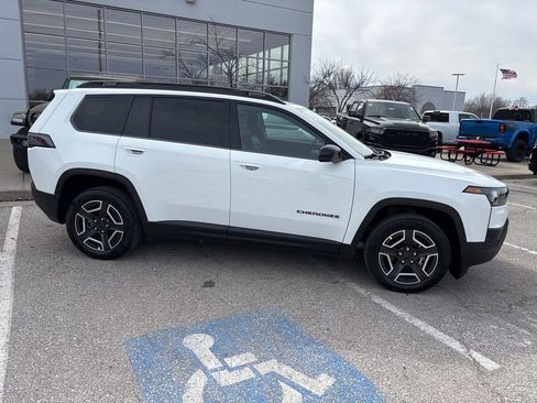 New 2026 Jeep Cherokee Limited AWD/4WD image 37