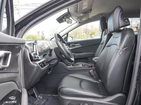 Used 2023 Kia Sportage EX image 31