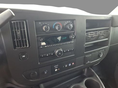 Used 2020 Chevrolet Express 2500 w/ Driver Convenience Package RWD image 22