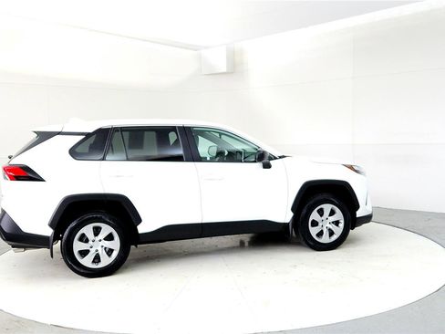 Used 2023 Toyota RAV4 LE image 6