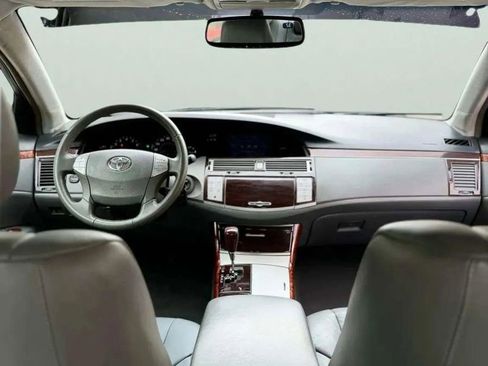 Used 2007 Toyota Avalon XLS image 19