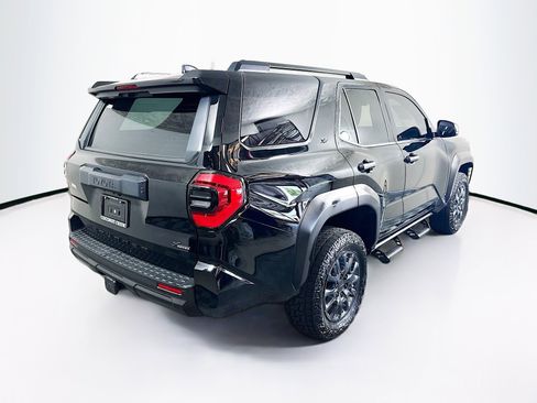 Used 2025 Toyota 4Runner SR5 AWD/4WD image 3
