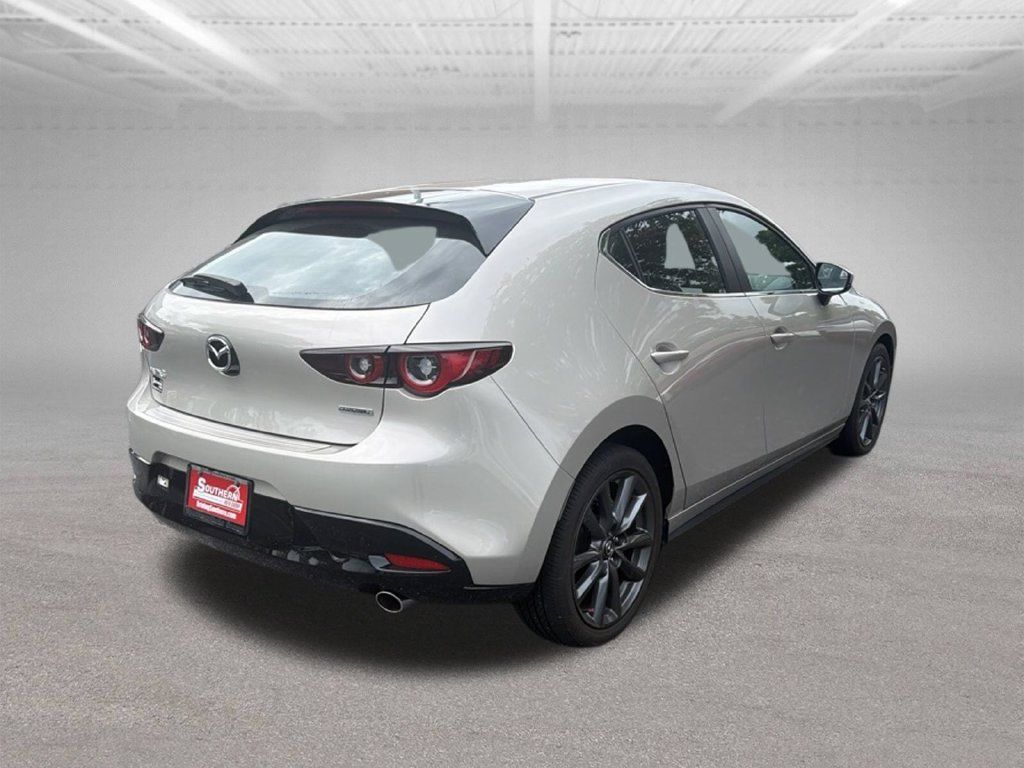 Used 2024 MAZDA MAZDA3 s FWD image 5