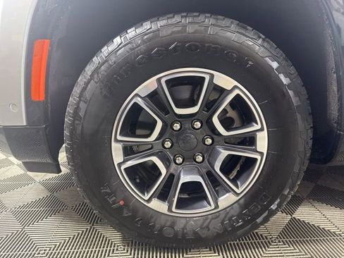 Used 2023 Jeep Wagoneer Series II w/ Convenience Group I image 10