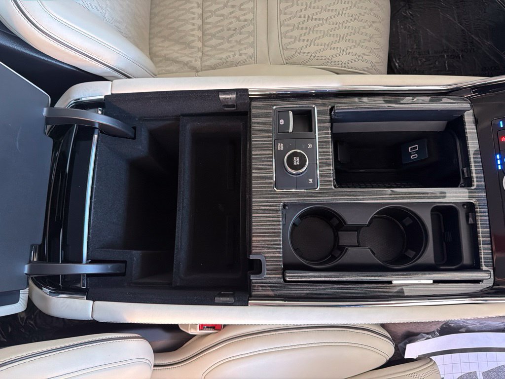 Used 2024 Lincoln Navigator Black Label AWD/4WD image 27
