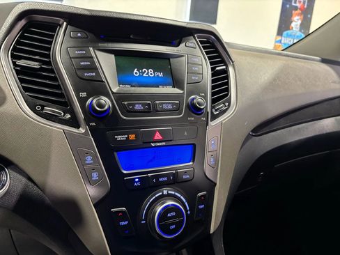 Used 2016 Hyundai Santa Fe Limited image 23