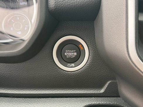 Used 2022 RAM 1500 Big Horn AWD/4WD image 29