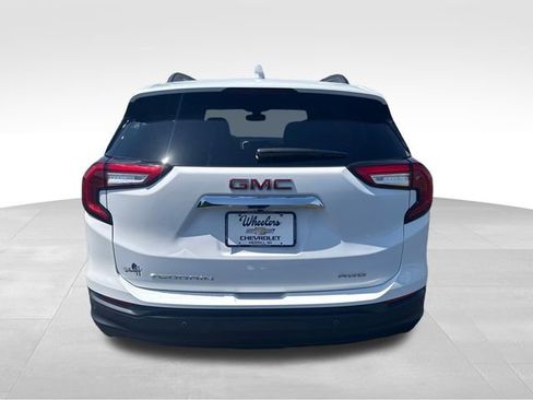 Used 2024 GMC Terrain SLE w/ Driver Convenience Package AWD/4WD image 4