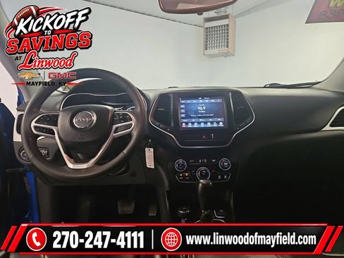 Used 2022 Jeep Cherokee Latitude AWD/4WD image 13
