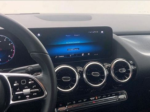 Certified 2023 Mercedes-Benz GLA 250 image 25