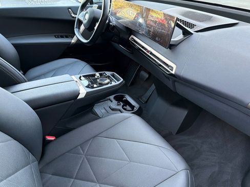 Certified 2022 BMW iX xDrive50 w/ Sport Package image 19