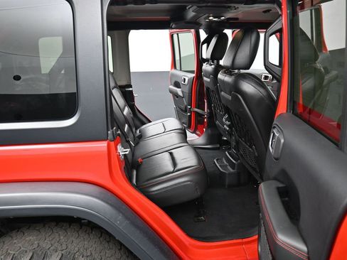 Used 2019 Jeep Wrangler Unlimited Rubicon w/ LED Lighting Group image 29