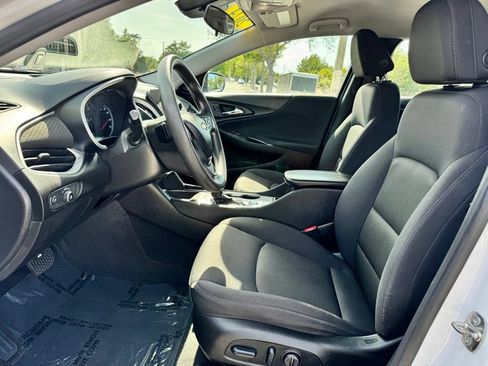 Used 2024 Chevrolet Malibu LT FWD image 15