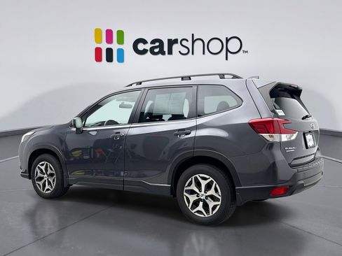 Used 2023 Subaru Forester Premium AWD/4WD image 3