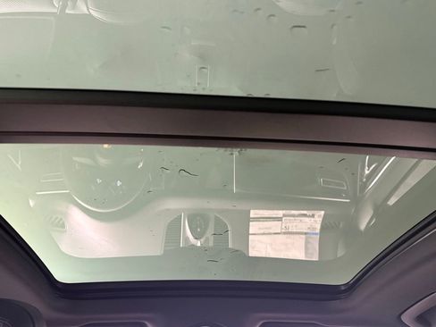 New 2026 Porsche Macan Turbo image 30