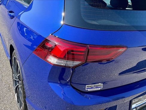 Used 2025 Volkswagen Golf w/ Euro Style Package AWD/4WD image 27