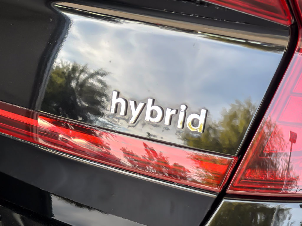 Used 2023 Hyundai Sonata Limited w/ Cargo Package FWD image 25