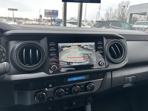 Used 2022 Toyota Tacoma SR image 24