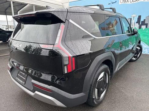 Certified 2024 Kia EV9 Wind AWD/4WD image 4